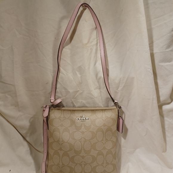 Coach crossbody - Picture 1 of 10